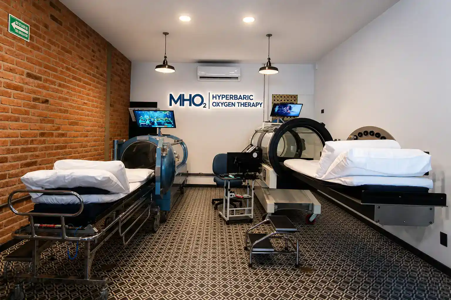 Cámara hiperbárica individual en MHO2 Chapala–Ajijic / Hyperbaric chamber in Ajijic