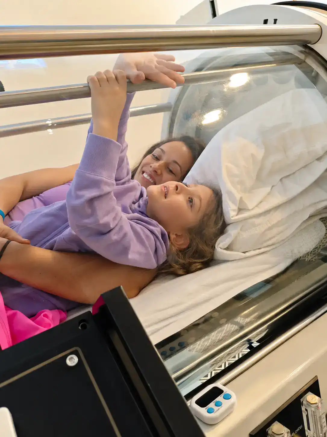 Cámara hiperbárica espaciosa y cómoda en MHO2 Chapala–Ajijic / Spacious, comfortable hyperbaric chamber in Ajijic